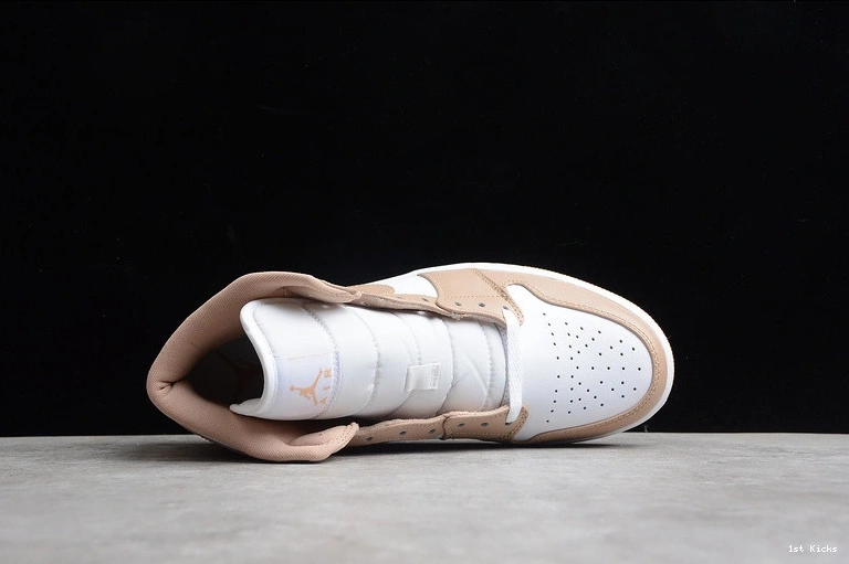 - 554724-271 Gum Tan Mid Jordan 1 0411